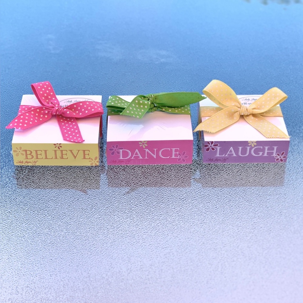 Lady Jayne Inspirational Self-Stick Notes ~ Set of 3